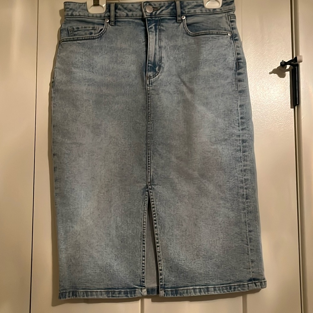 Loft mid calf denim skirt